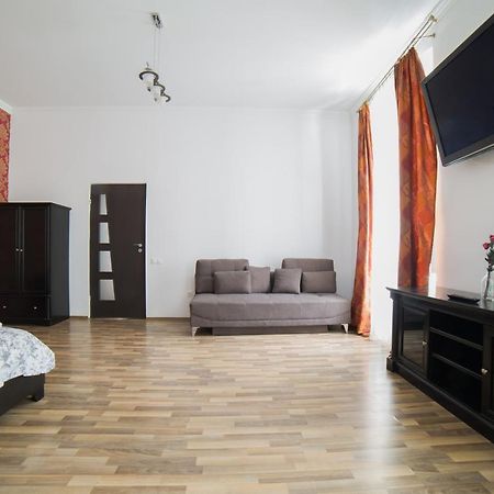 Central Studio Bnb Brasov Luaran gambar